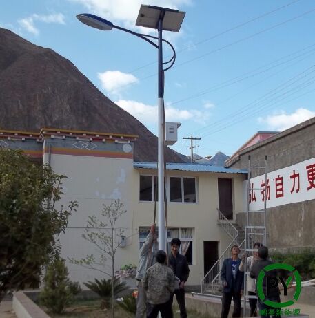 農村裝太陽能路燈亮燈幾個小時合適
