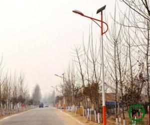 農村裝太陽能路燈還是LED路燈哪個好