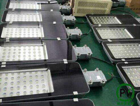 承德6米50瓦led市電路燈來廠訂貨