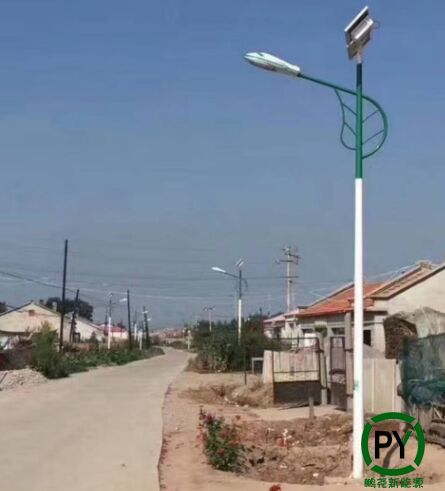 農村安路燈太陽能的好還是市電路燈好