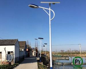 新農村裝太陽能路燈這兩種配置很實用